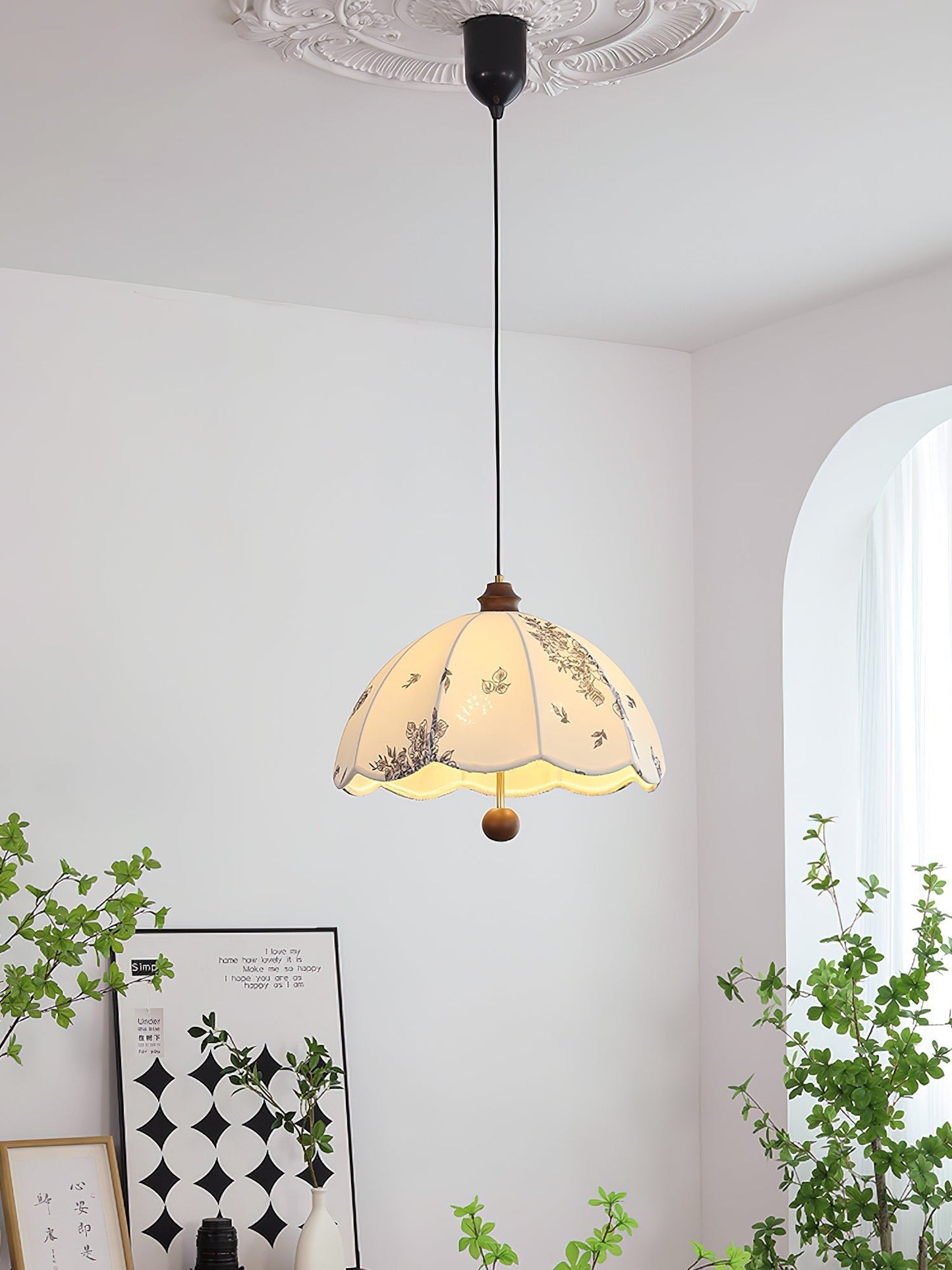 Floria Petal Pendant Light