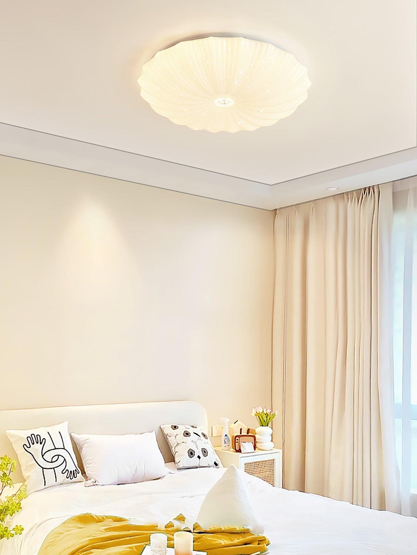 Lunaris Shell Flush Mount Ceiling Light