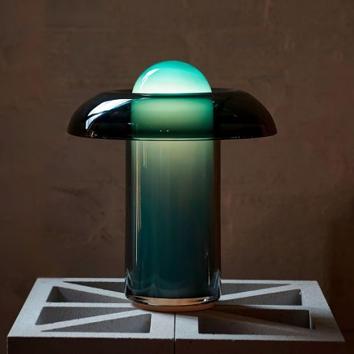 Verdant Glow Mushroom Table Lamp